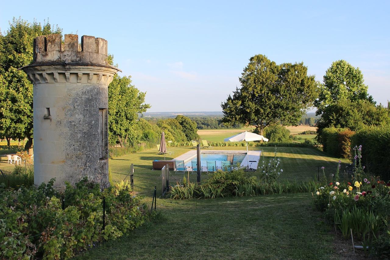 Chambres D'Hotes Le Chateau De La Plante Thuré Exterior foto